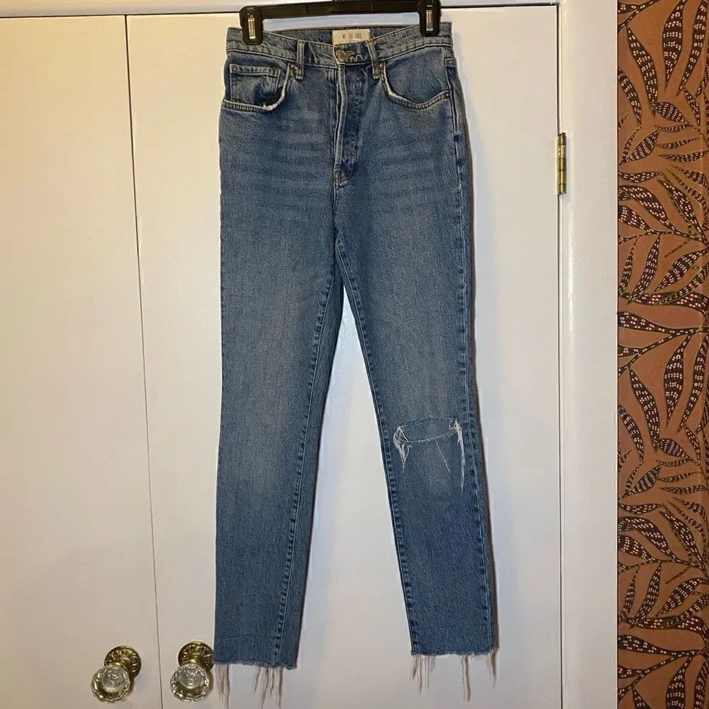 WE THE FREE High Rise Raw Hem Denim Distressed Jeans Women’s Size 27